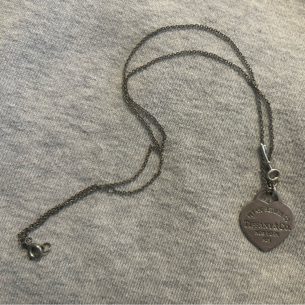 Tiffany & Co. Silver Heart Tag Pendant Necklace